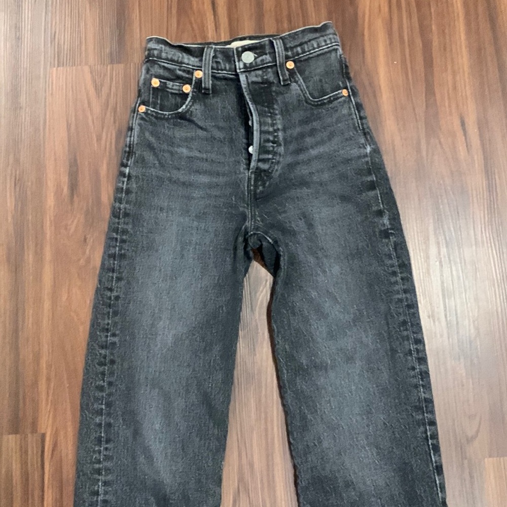 Levi rib cage straight ankle size 23 black wash jeans